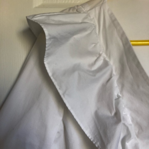 White ruffle button down - Picture 4 of 6